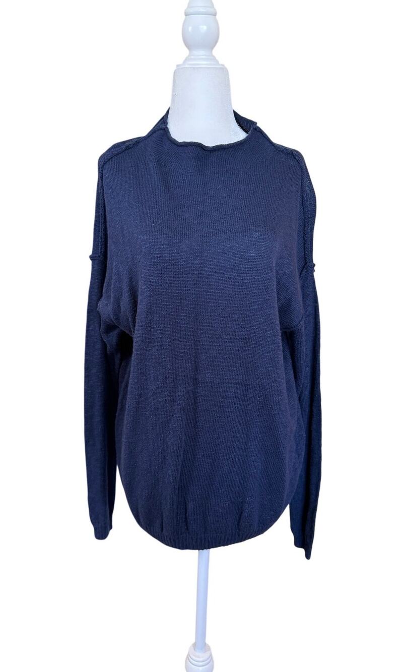 Wonderly Blue Knit Sweater Women’s Medium Lightweight Pullover